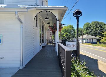 west-virginia/spruce-knob/restaurant/hillsboro-public-house