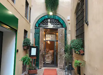 Osteria Del Pavone