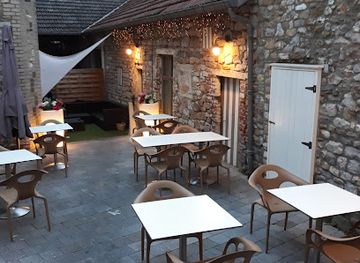 belgium/marquisate-of-franchimont/restaurant/un-air-de-famille