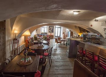 czechia/cesky-krumlov/restaurant/egon-cafe