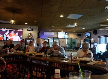 wisconsin/oshkosh/restaurant/the-hangar-bar-and-grill