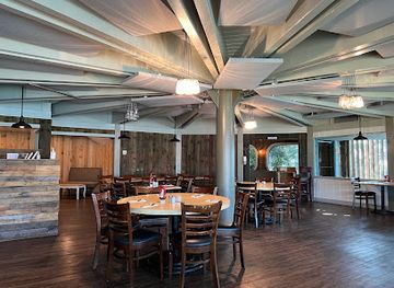 california/shasta-cascade/restaurant/huff-s-at-bridge-bay