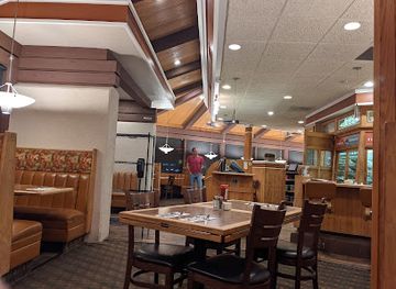 idaho/shoshone-falls/restaurant/shari-s-cafe-and-pies