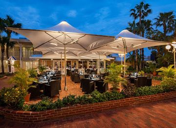 florida/st-petersburg-beach/restaurant/palm-court-italian