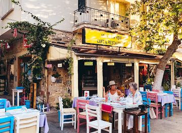 turkiye/cesme/restaurant/bi-cafe-bistro-lounge