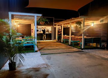 dominican-republic/constanza/restaurant/paprika-junk-food