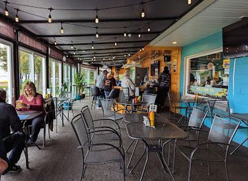 wisconsin/door-county/restaurant/waterfront-mary-s