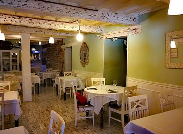 spain/castile-and-leon/restaurant/restaurante-el-capricho