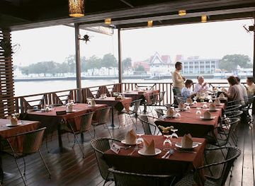 thailand/mekong-river-region/restaurant/the-deck-by-arun-residence