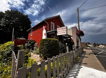 canada/niagara-peninsula/restaurant/red-chateau