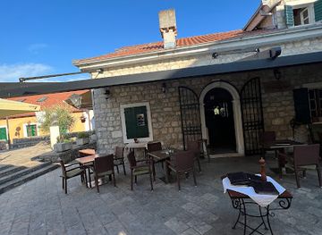 montenegro/herceg-novi/restaurant/portofino