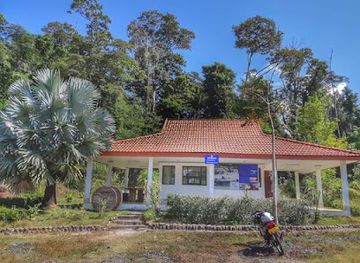 laos/xekong-province/restaurant/phouphasouk-caves-and-waterfalls-salavan