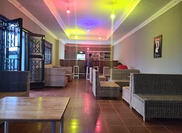 malawi/nkhata-bay/restaurant/blue-wave