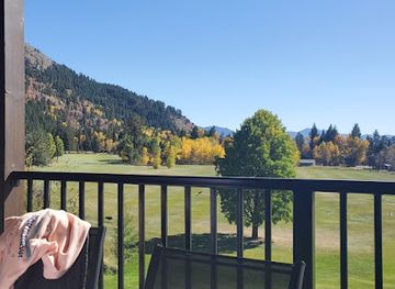 wyoming/wind-river-range/restaurant/three-canyons-restaurant