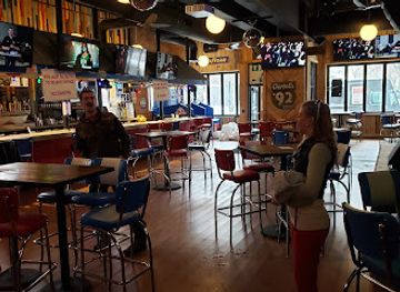 michigan/detroit/restaurant/tin-roof-detroit