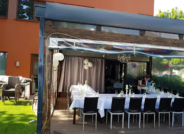 LUX Restaurant