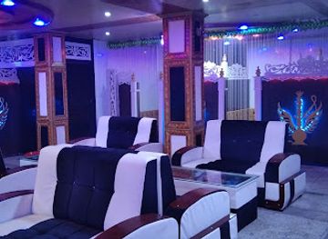 afghanistan/laghman/restaurant/black-white-restaurant
