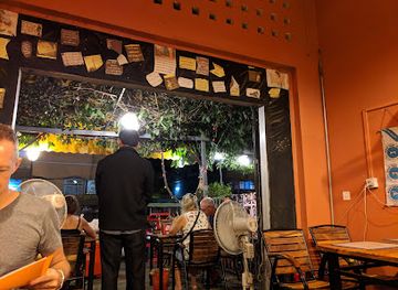 cambodia/phnom-penh/restaurant/david-s-restaurant-homemade-noodles