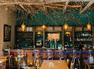 michigan/marquette/restaurant/bodega