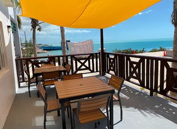 turks-and-caicos-islands/pine-cay/restaurant/hog-road-resturant