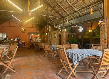 vietnam/dalat/restaurant/quan-mai-la