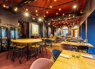 finland/oulu/restaurant/ravintola-hugo