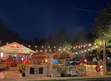 florida/honeymoon-island-state-park/restaurant/the-honu-restaurant-and-tiki-bar