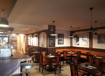 czechia/jeseniky/restaurant/legend-bar