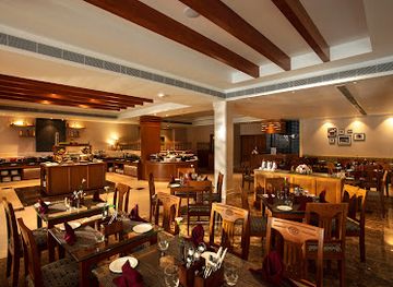 india/kochi/restaurant/monsoon-multi-cuisine-restaurant