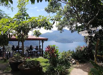 el-salvador/lake-coatepeque/restaurant/restaurante-vista-lago