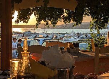greece/cyclades/restaurant/restaurant-aromas