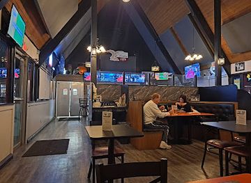 ohio/youngstown/restaurant/bull-bear-neighborhood-grille-and-tavern