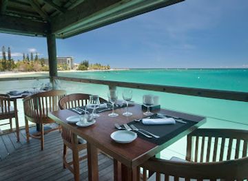 new-caledonia/pouembout/restaurant/le-roof
