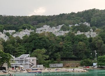 jamaica/martha-brae-river-valley/restaurant/ocean-s-11