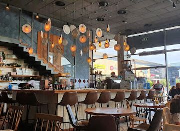 israel/kfar-saba/restaurant/benedict