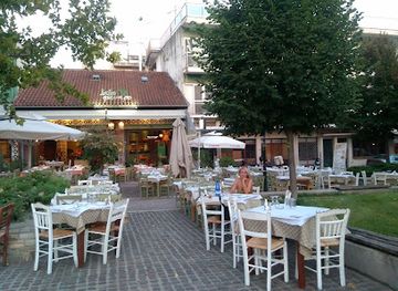greece/larissa/restaurant/ladophanaro