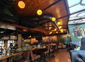 india/mumbai/bandra/restaurant/the-little-easy