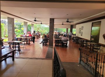 nicaragua/managua/restaurant/casa-santa-lucia