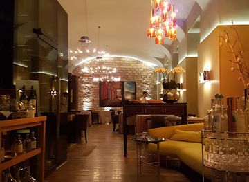 hungary/csallokoz/restaurant/fausto-s