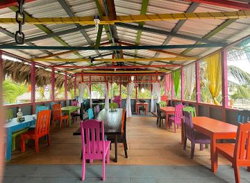 belize/central-belize/restaurant/culture-vibes-bar-seafood-grill