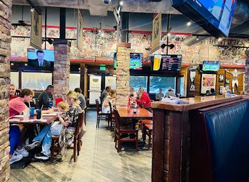 alabama/tuscaloosa/restaurant/baumhower-s-victory-grille