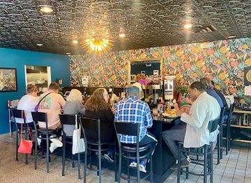 minnesota/saint-paul/cathedral-hill/restaurant/the-high-hat