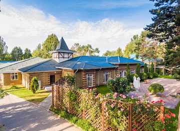 kyrgyzstan/tian-shan-mountains/restaurant/tsentr-otdykha-raduga-issyk-kul