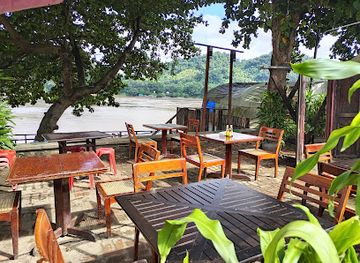 laos/mekong-river-valley/restaurant/mekong-side-restaurant