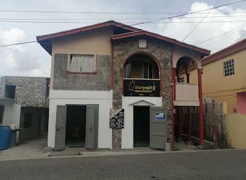 saint-vincent-and-the-grenadines/georgetown/restaurant/quammie-s-restaurant