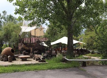 armenia/geghama-mountains/restaurant/lcher-restaurant