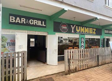 uganda/entebbe/restaurant/yummiez-bar-and-grill
