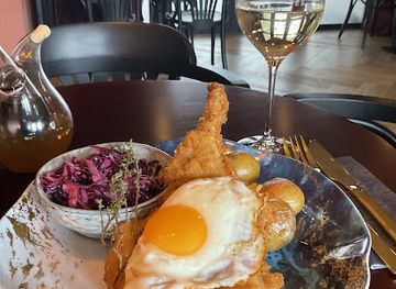 denmark/mollehoj/restaurant/restaurant-cafe-perle