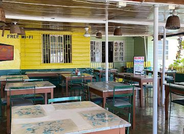 jamaica/negril/restaurant/chicken-lavish-restaurant