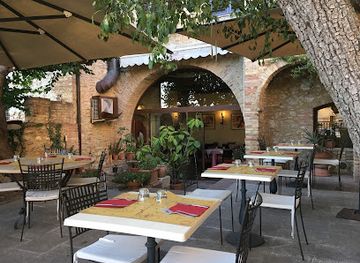 italy/san-gimignano/restaurant/osteria-enoteca-i-quattro-gatti